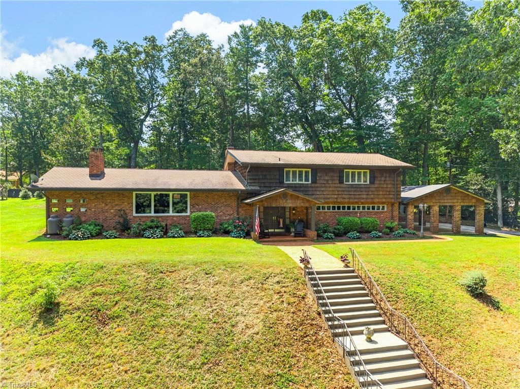 1941 Oak Drive Property Photo