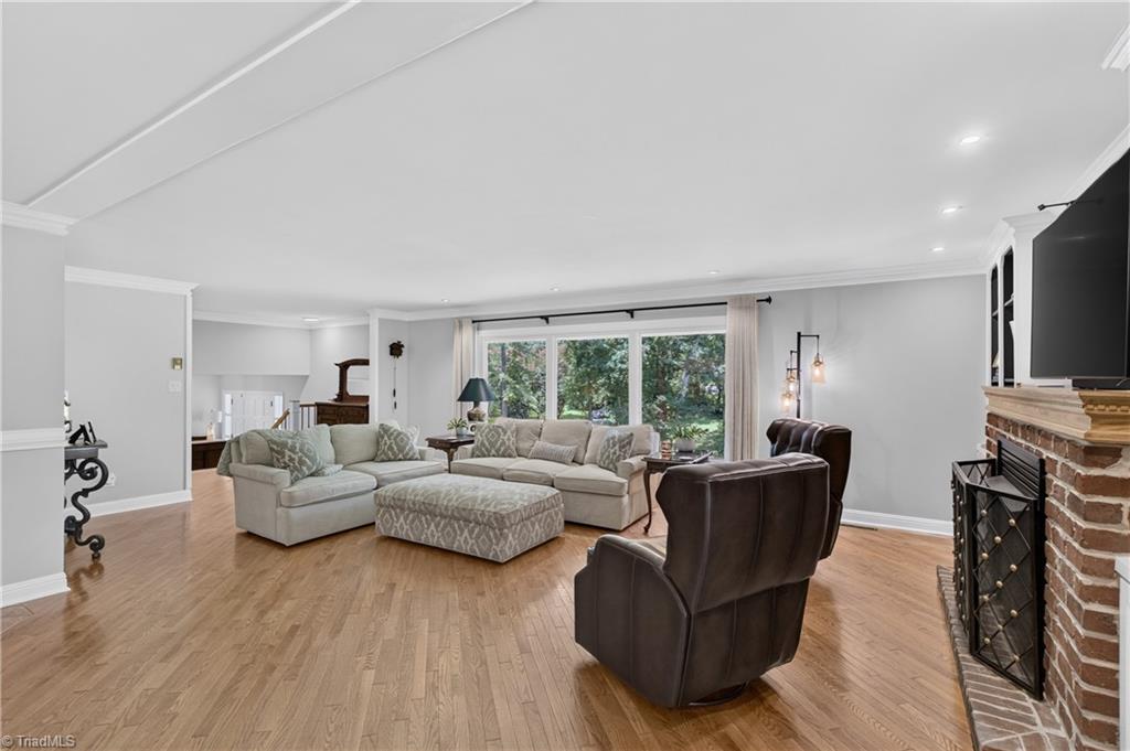 1941 Oak Drive Property Photo 11