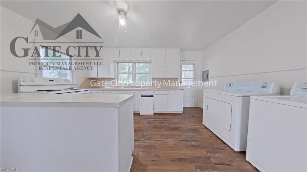 401 Chestnut Drive # A Property Photo 3