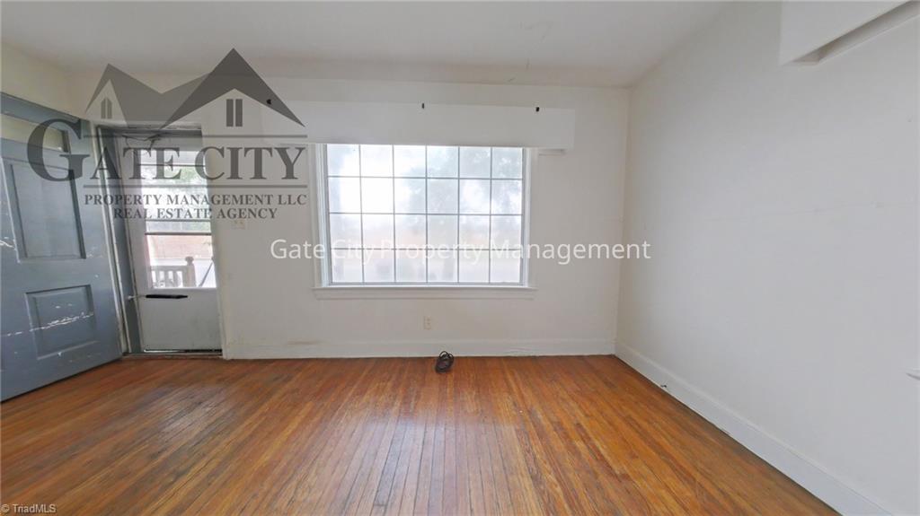 401 Chestnut Drive # A Property Photo 5