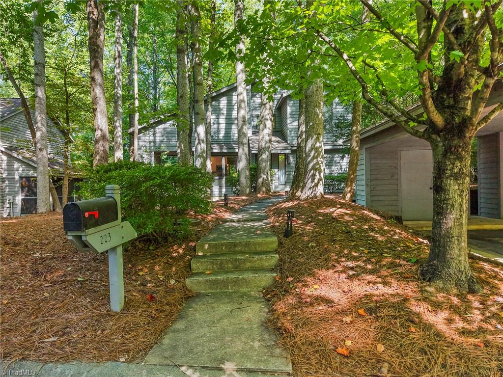 223 Forest Brook Drive Property Photo 1