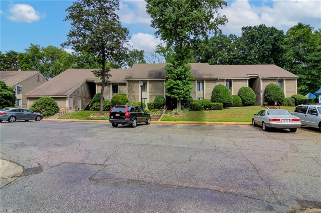 1518 Benjamin Parkway # D Property Photo 2