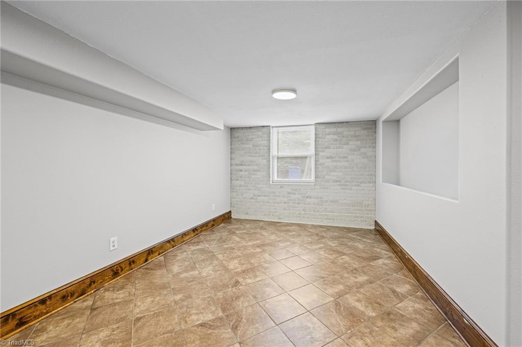 907 Sparta Road Property Photo 38