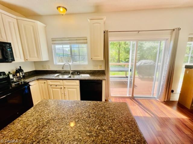 1922 Munn Circle Property Photo 3
