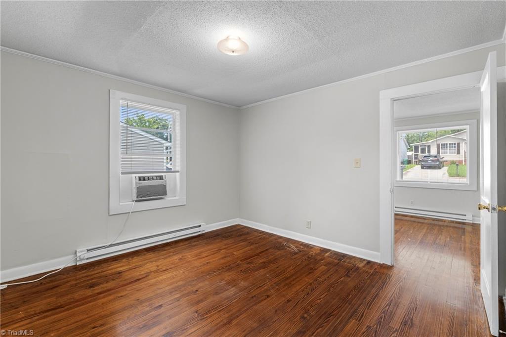 114 Charles Avenue Property Photo 10