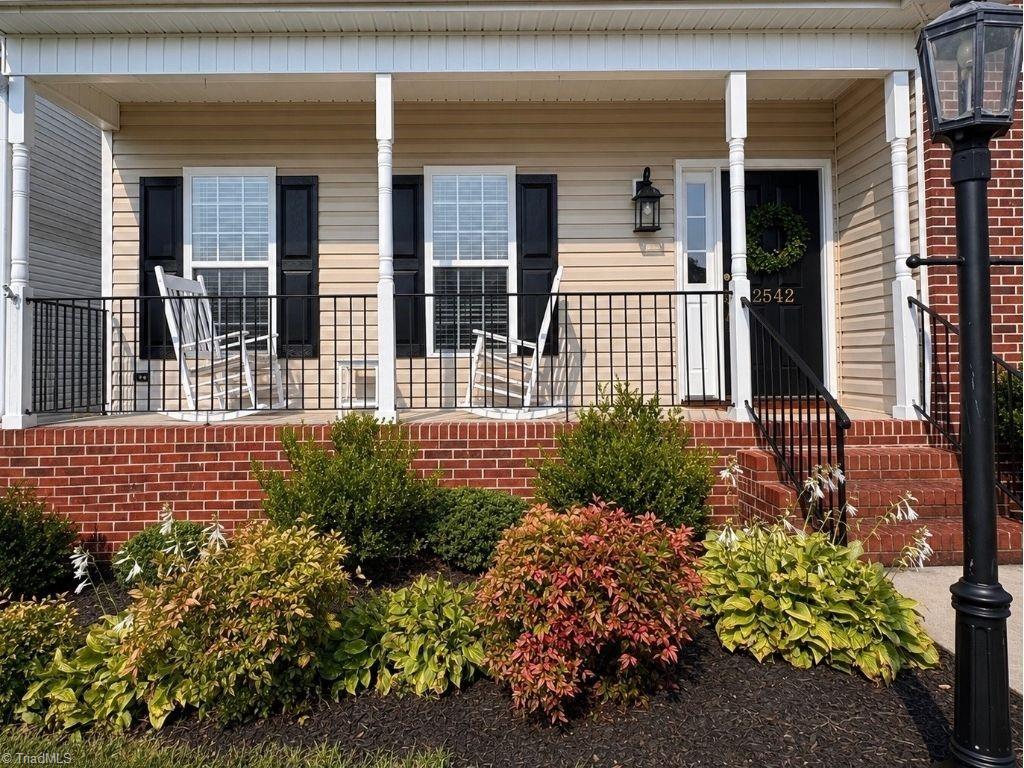 2542 Brook Stone Drive Property Photo 6