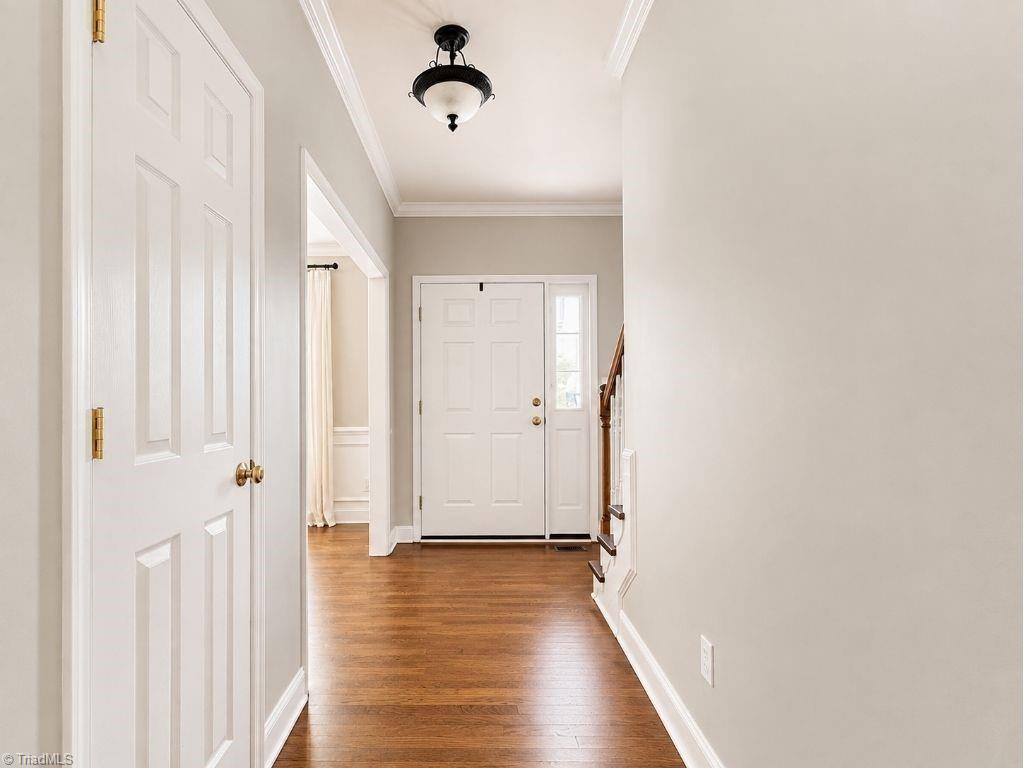 2542 Brook Stone Drive Property Photo 8