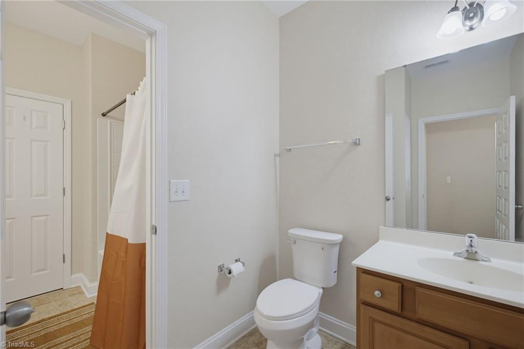 5980 Hollow Wood Court Property Photo 18