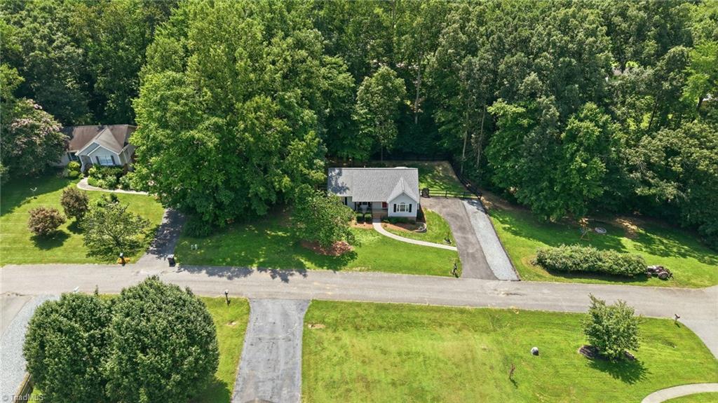 1035 Trinity Place Road Property Photo 5
