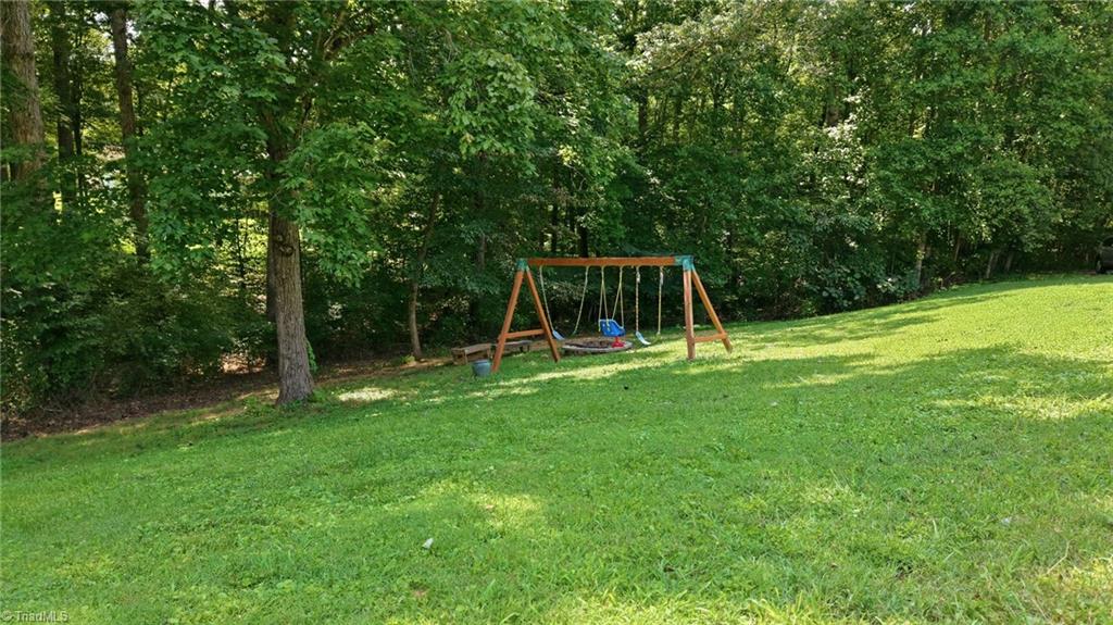 1035 Trinity Place Road Property Photo 8