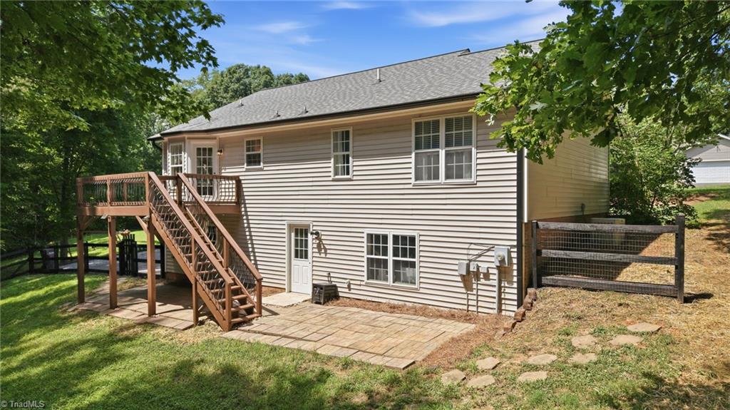 1035 Trinity Place Road Property Photo 11