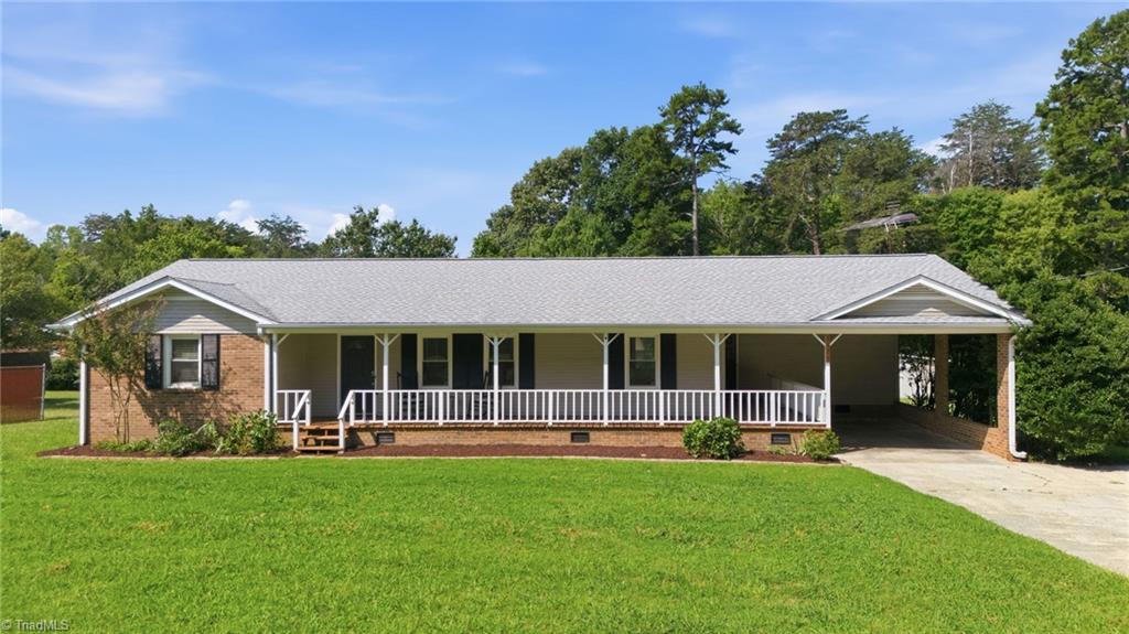 5325 Old Greensboro Road Property Photo 1