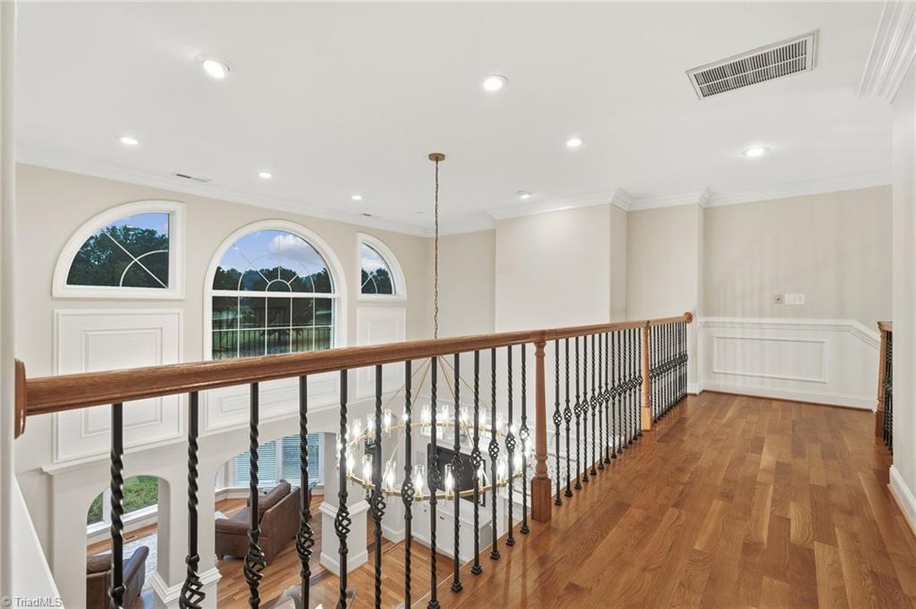 1021 Glen Day Drive Property Photo 41