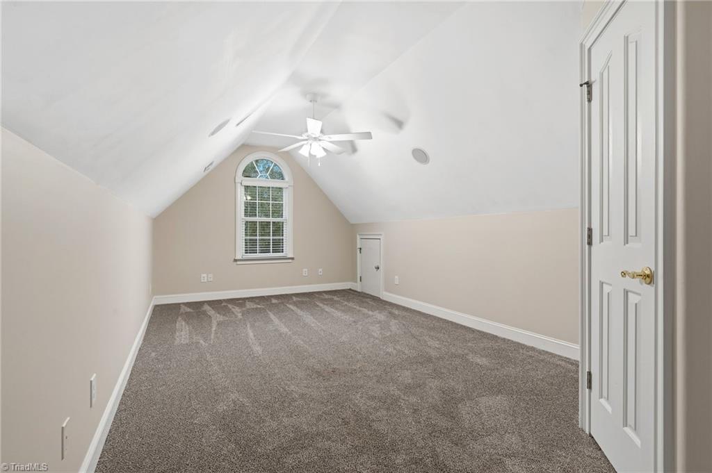1021 Glen Day Drive Property Photo 44