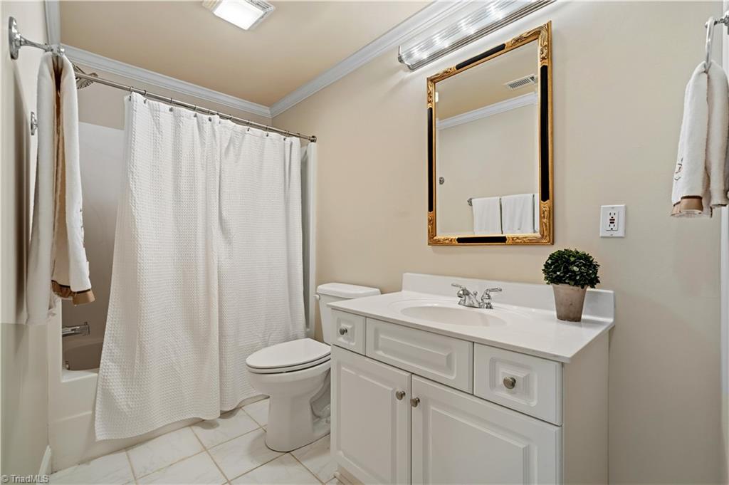 1021 Glen Day Drive Property Photo 47
