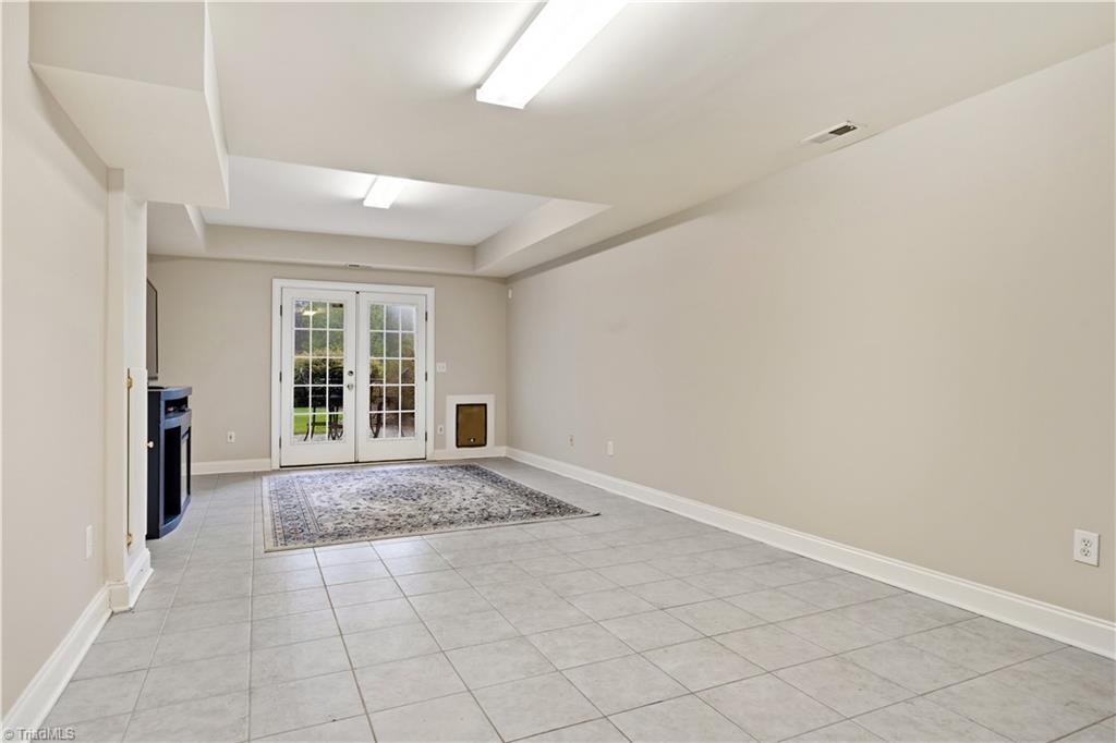 1021 Glen Day Drive Property Photo 48