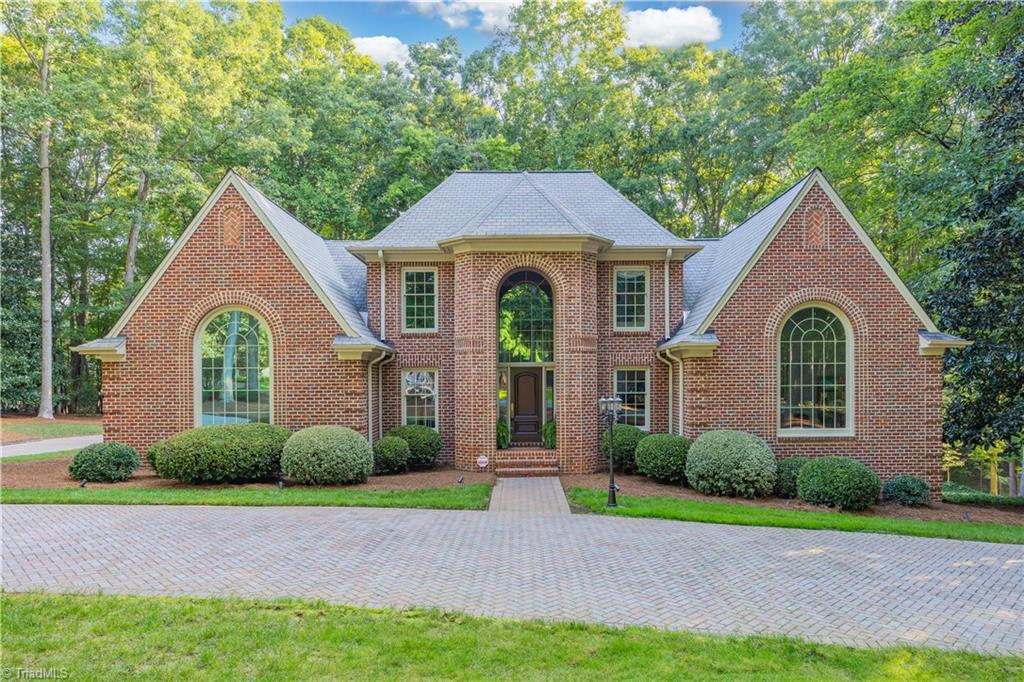 2052 Northmont Drive