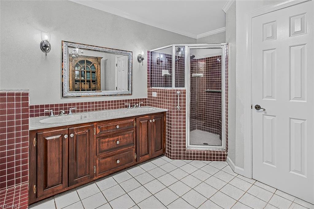 2052 Northmont Drive Property Photo 23