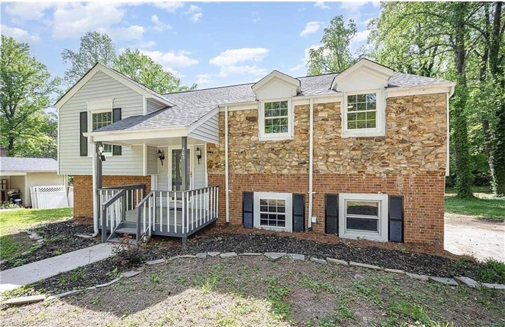 305 Rollingwood Road Property Photo 1