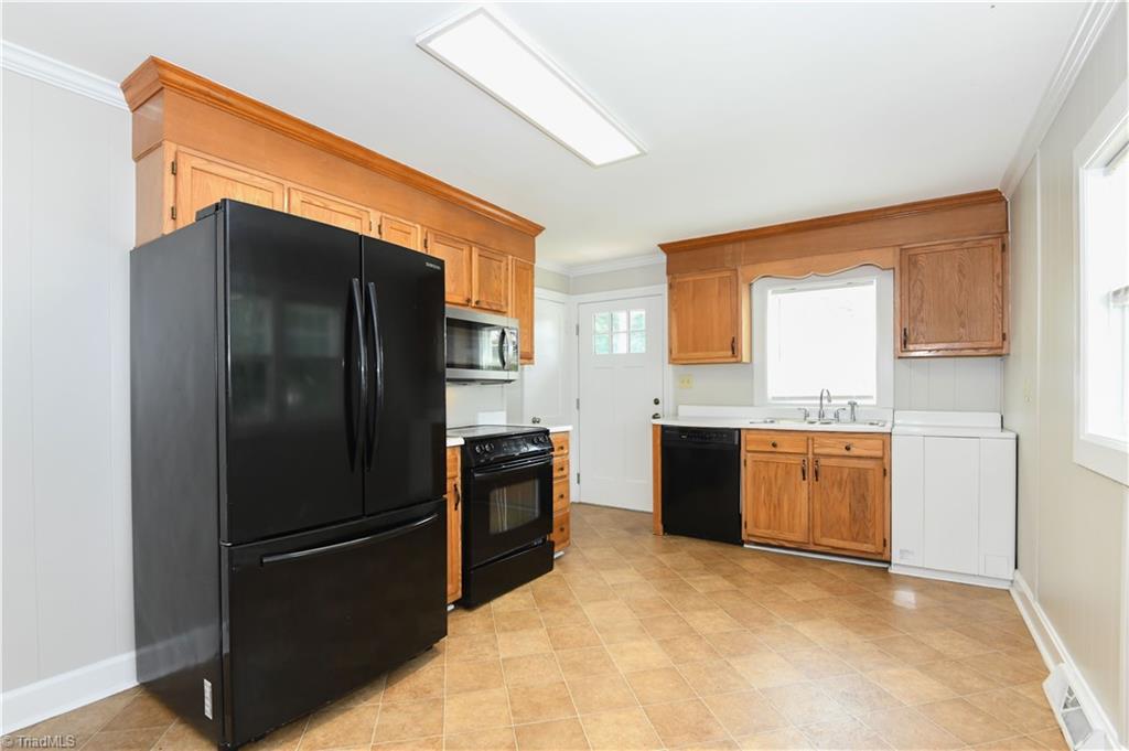 804 Graylyn Drive Property Photo 11