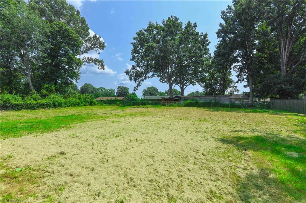 804 Graylyn Drive Property Photo 24