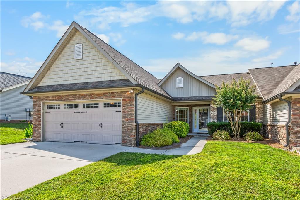 665 Chas Court Property Photo 1