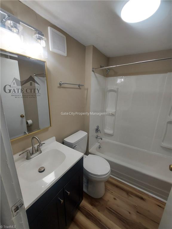 901 Old Thomasville Road Property Photo 10