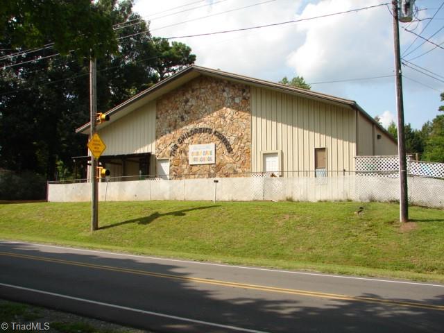 1267 E Salisbury Street Property Photo 16