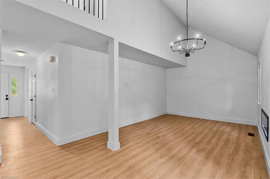 942 Chatfield Drive Property Photo 8