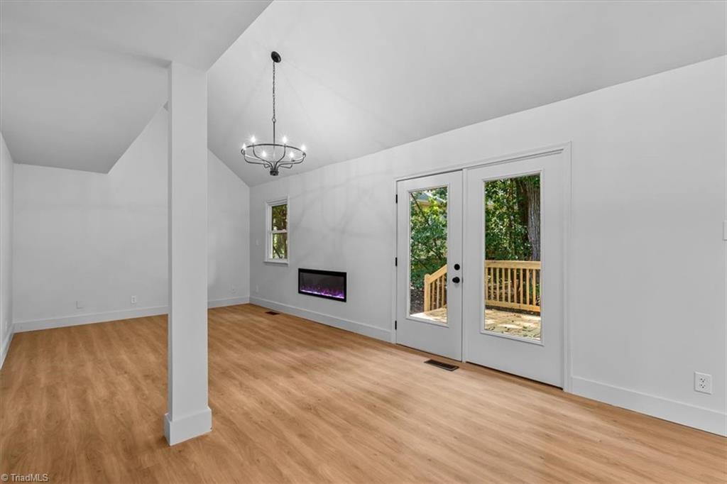 942 Chatfield Drive Property Photo 10