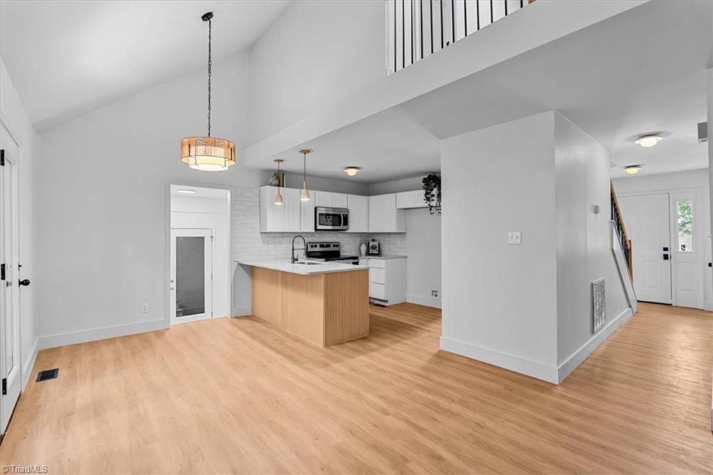 942 Chatfield Drive Property Photo 12