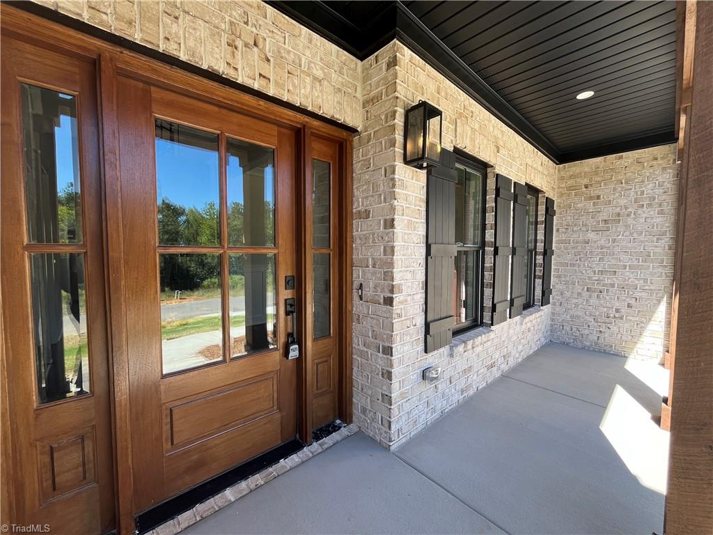 285 Cricket's Run Property Photo 4