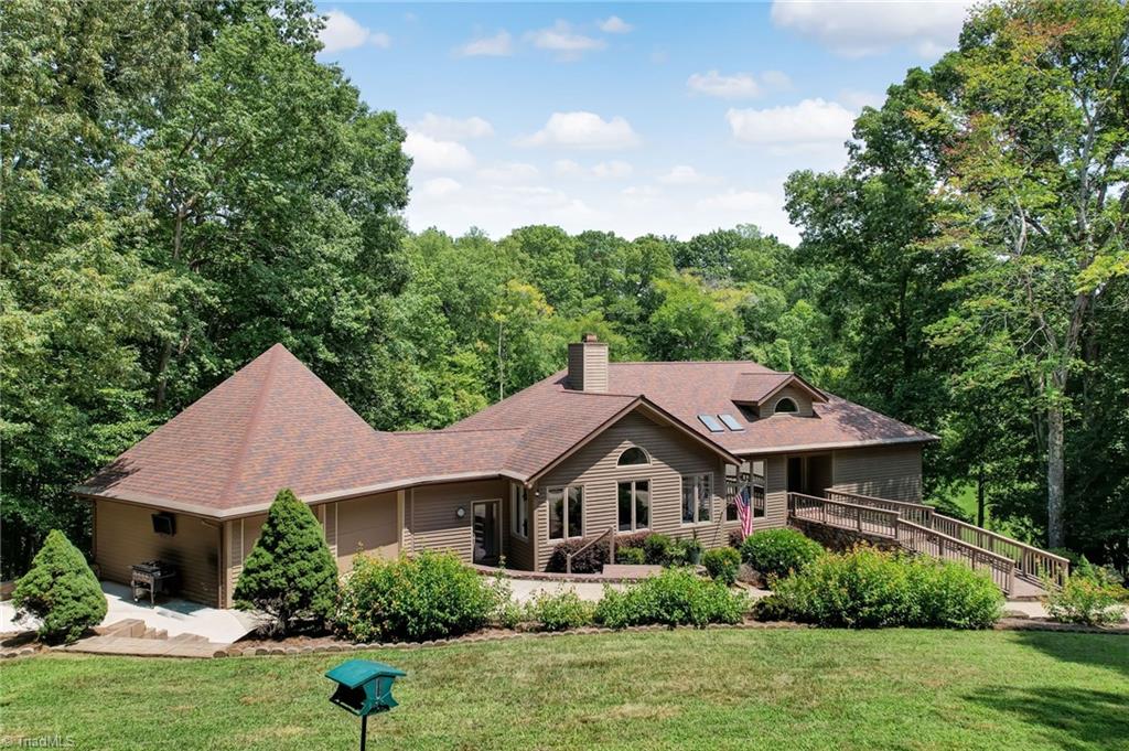165 Beech Tree Court Property Photo 8