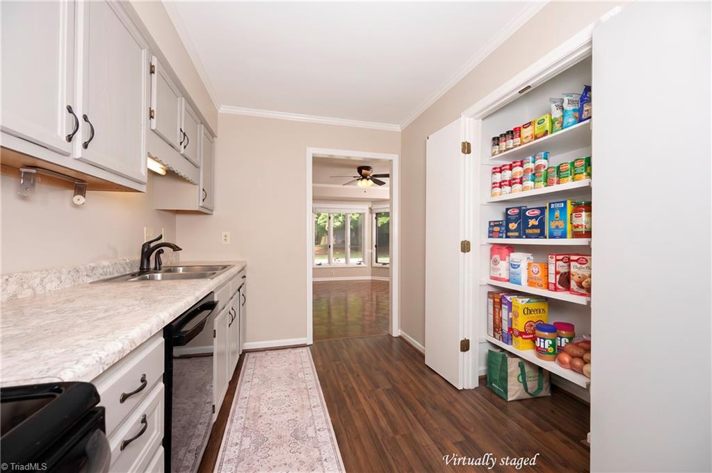 410 Ridgehaven Drive Property Photo 24