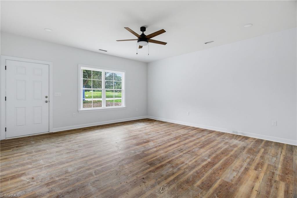 1019 Duggins Street Property Photo 4