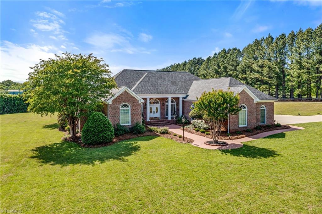 4447 Kendale Road Property Photo