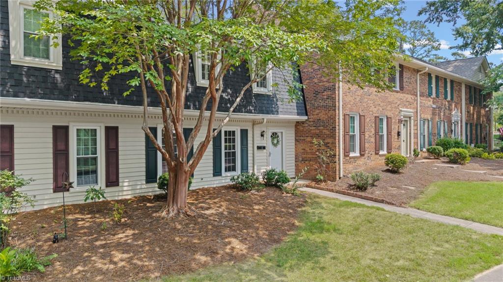3860 Huntingreen Lane # C Property Photo 2