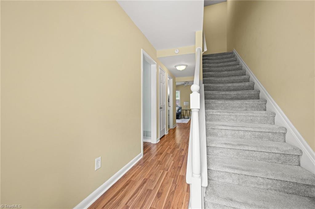 3860 Huntingreen Lane # C Property Photo 6