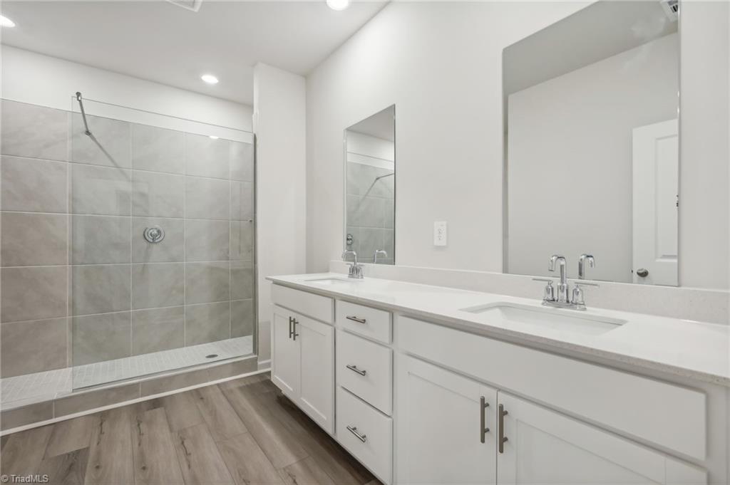 117 Frontiersman Drive Property Photo 8