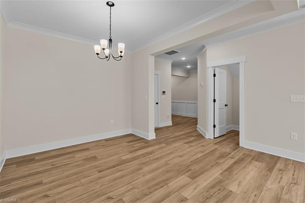 5205 Maple Blossom Trail Property Photo 10
