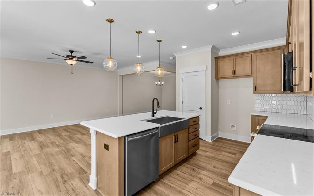 5205 Maple Blossom Trail Property Photo 20