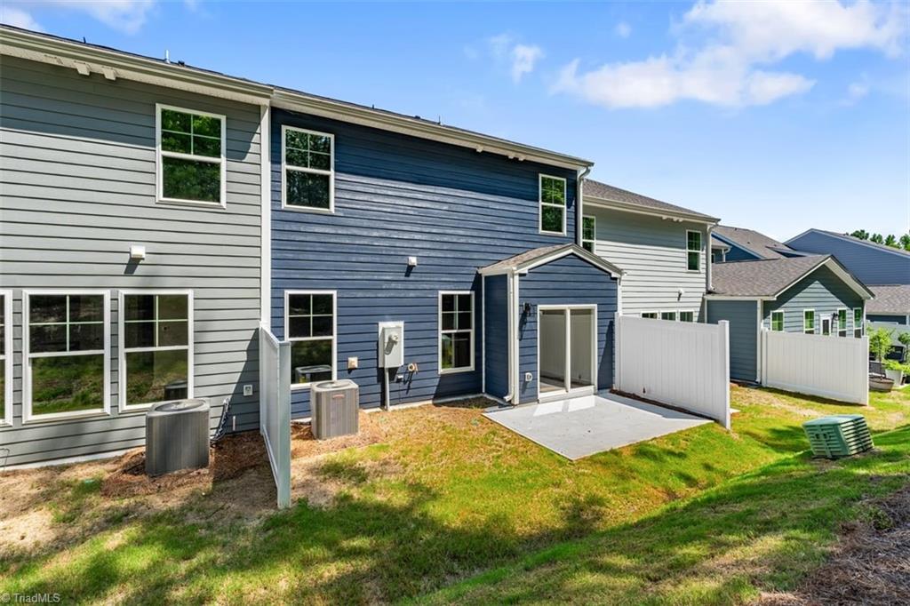 5205 Maple Blossom Trail Property Photo 46