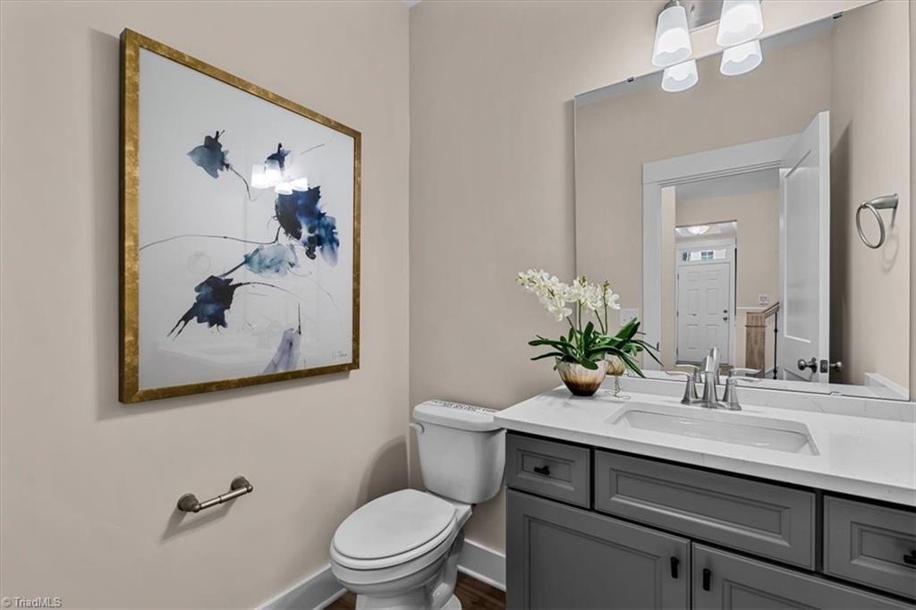 5207 Maple Blossom Trail Property Photo 5