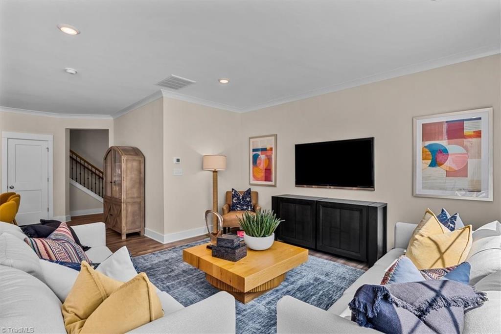 5207 Maple Blossom Trail Property Photo 12