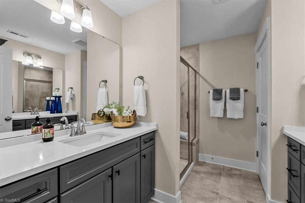 5207 Maple Blossom Trail Property Photo 20