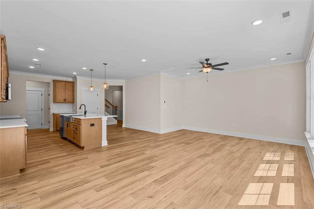 5207 Maple Blossom Trail Property Photo 32