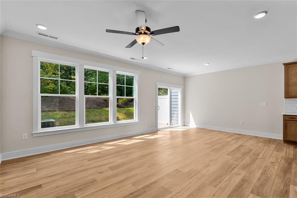 5207 Maple Blossom Trail Property Photo 35