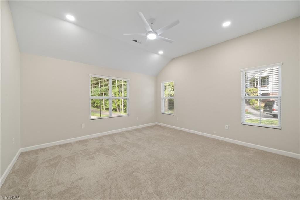 3101 Hickory Ridge Drive Property Photo 13
