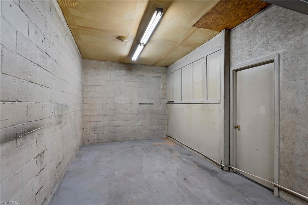 329 W Main Street Property Photo 24