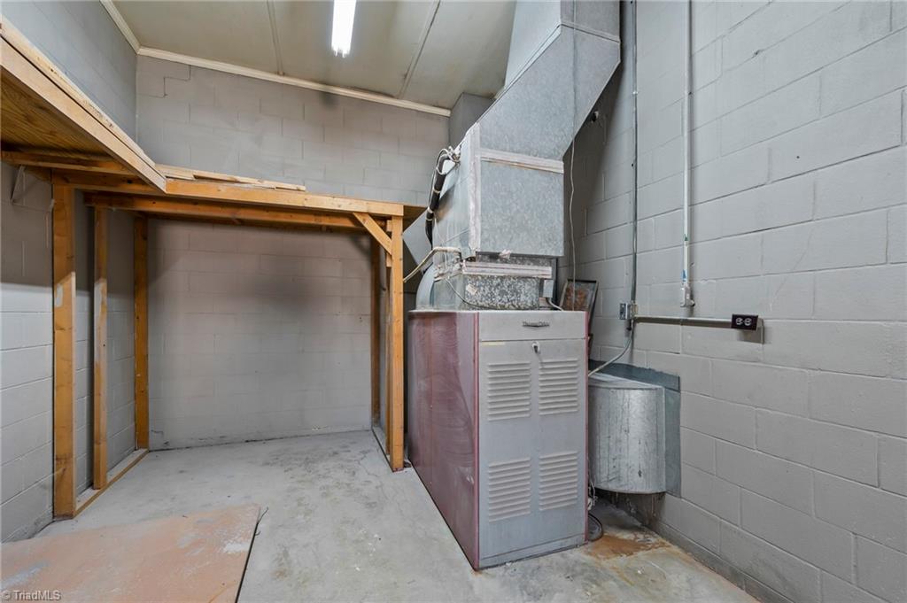 329 W Main Street Property Photo 36